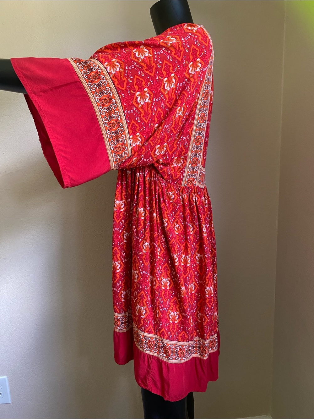 R. Vivimos Red Printed Long-Sleeve Boho Tunic Babydoll Dress - Picture 4 of 9